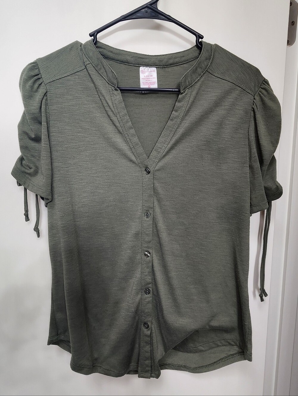 No Boundaries Olive Green Button-Front Puff Sleeve Top
